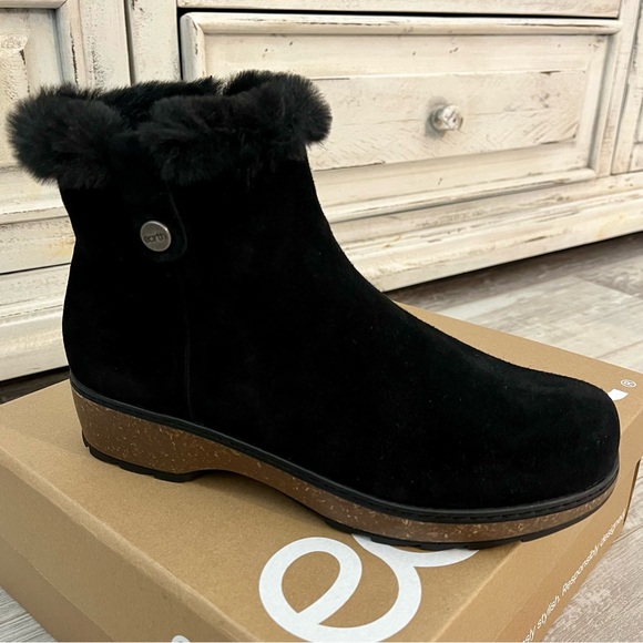 New Earth Kim Cold Weather Round Toe Casual Booties Black Size 6.5 - Picture 1 of 7